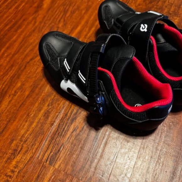 Peloton Cycling Shoes - EU 40 / Men’s 7 / Women’s 9 - Picture 4 of 6